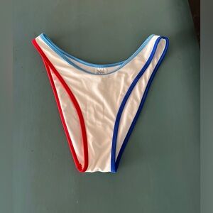 Bikini bottom by wild fable, size M, perfect condition, high leg, front scoop